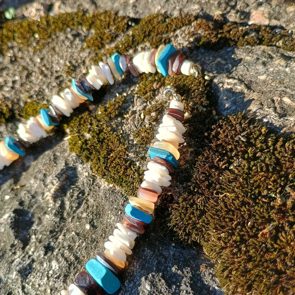 Vintage, handmade Hawaiian style shell and stone necklace, surf core, bohemian